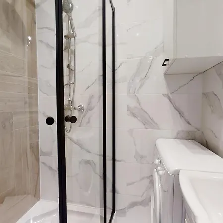 Apartment Grabowska 8 By Homeprime *